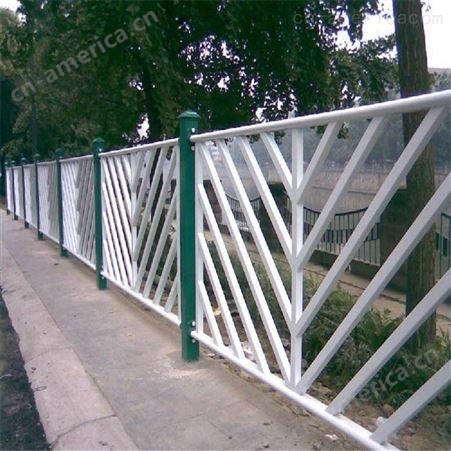 沧州奥缘体育 市政护栏网 公路防护栏 小区防护栏